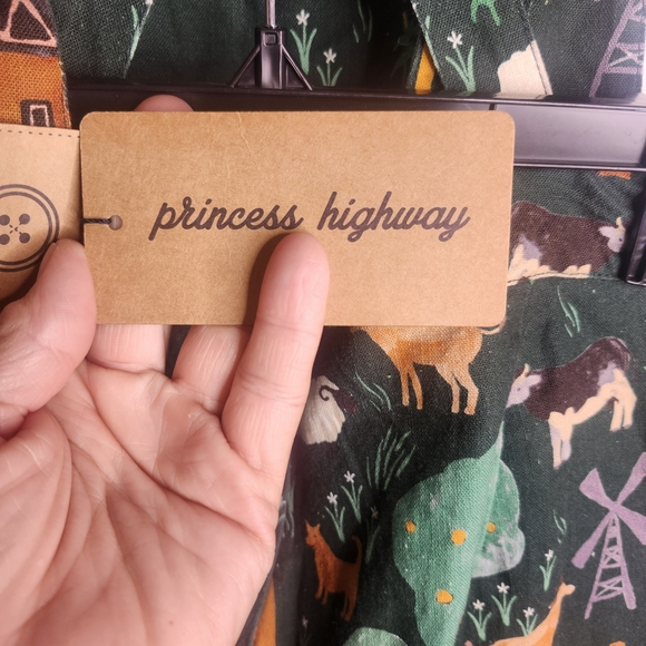 Princess Highway Green Farm Print Jumpsuit - Picture 7 of 8